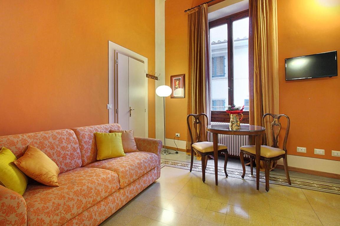 Apartments Puccini Флоренция Стая снимка