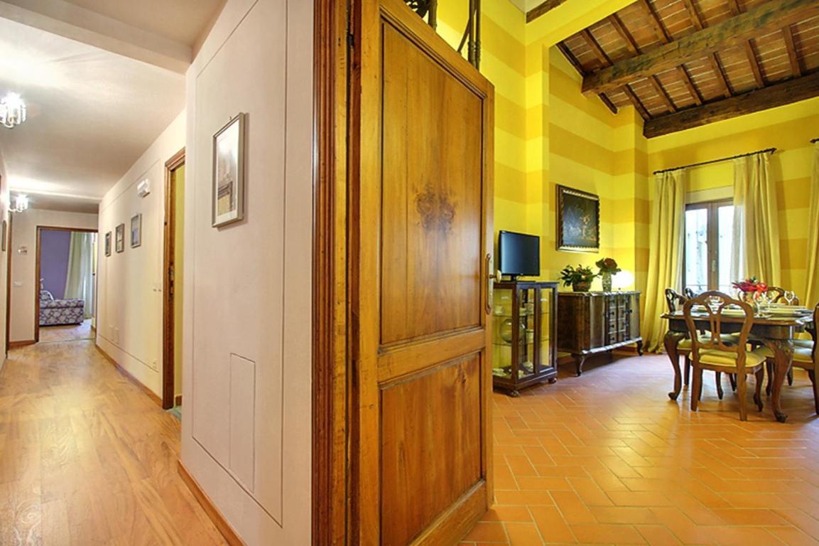 Apartments Puccini Флоренция Стая снимка