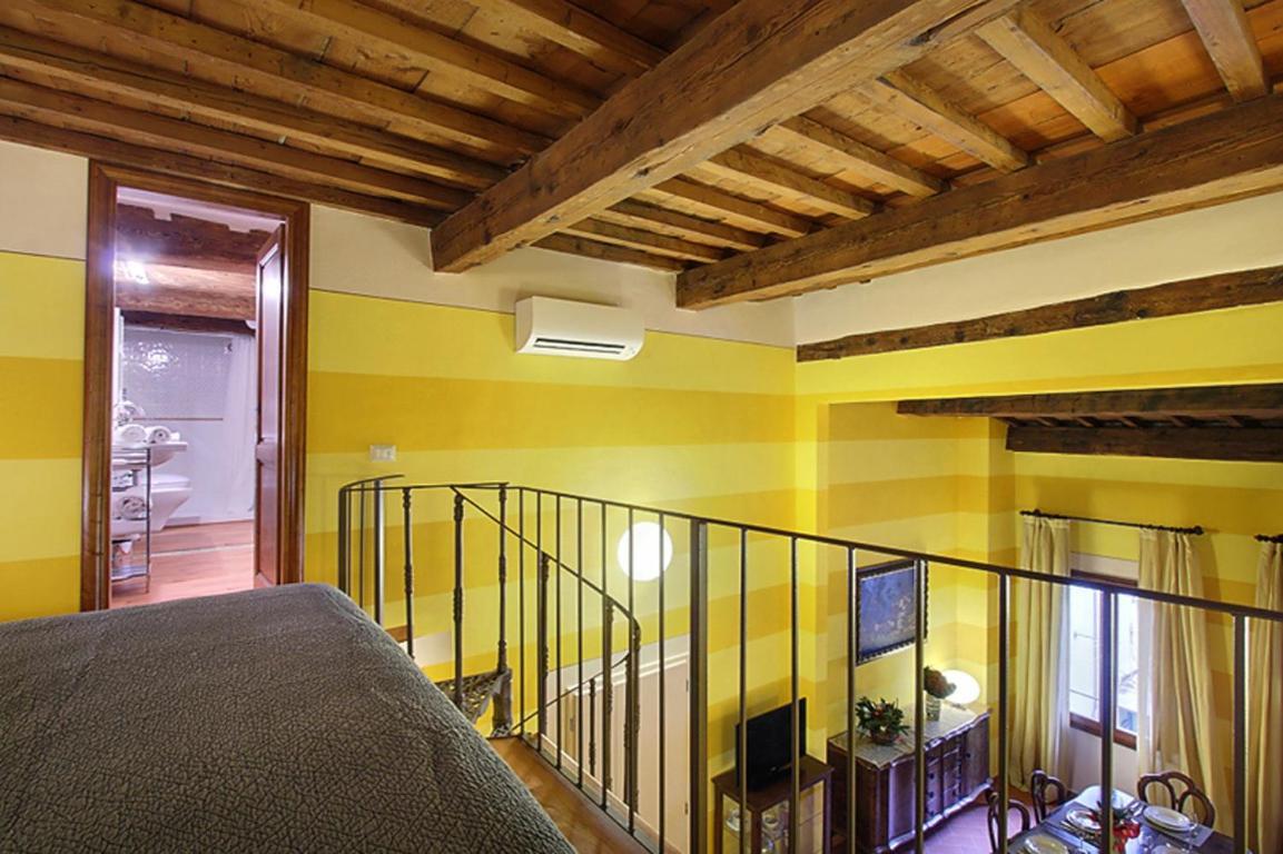 Apartments Puccini Флоренция Стая снимка